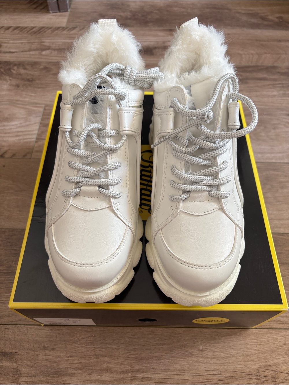 Buffalo David Bitton White Faux-Fur Trim Lace-Up Women's chunky platforms